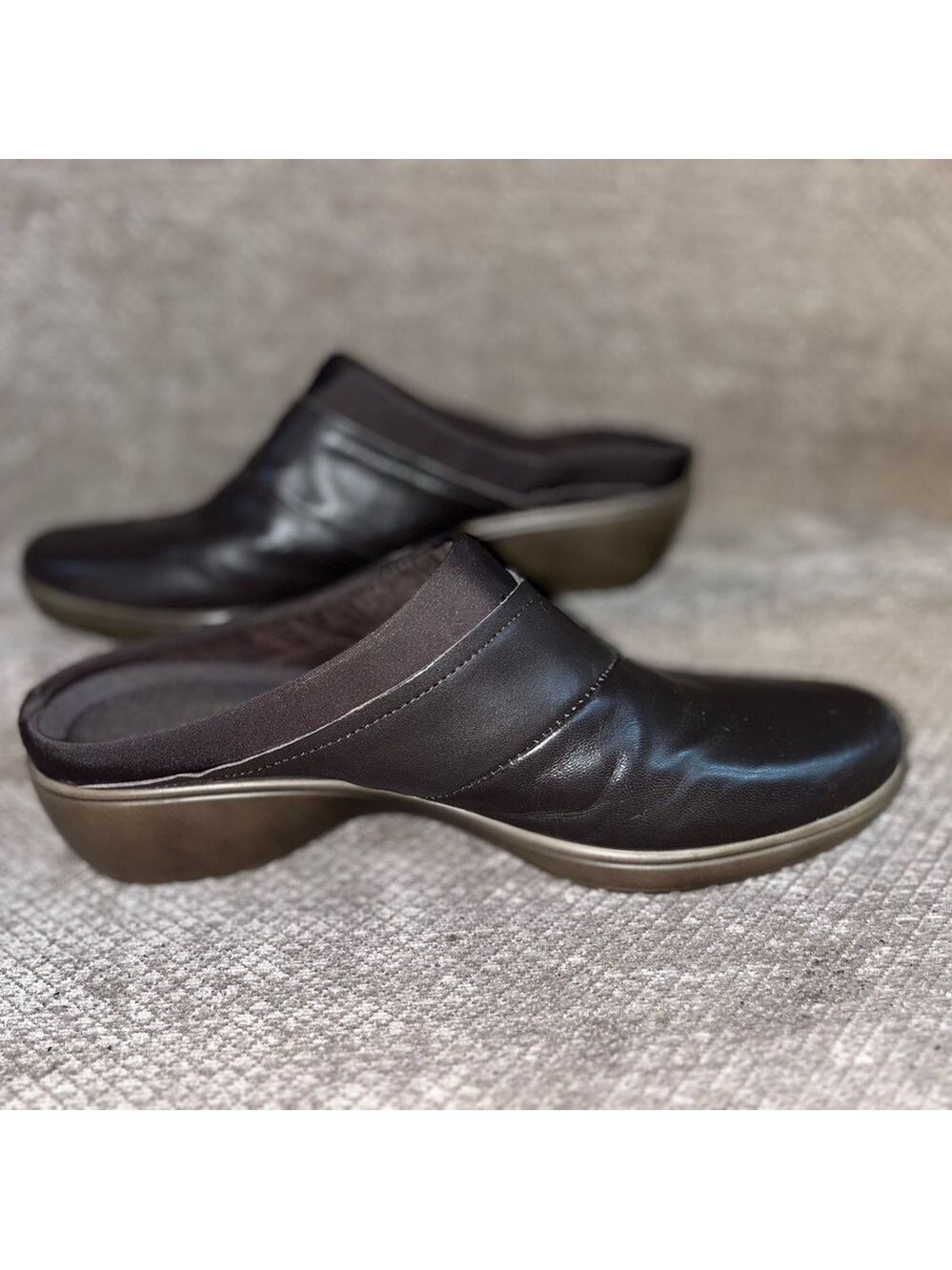 Easy Spirit Brown ESFABER Slip on With 1.5 Inch Heel. Woman's Size 8 like new - Picture 8 of 11